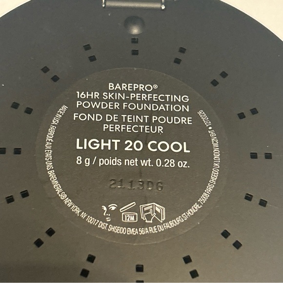 BareMinerals Barepro 16 Hour Skin Perfecting Powder Foundation Light 20 Cool - Picture 7 of 9